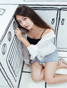 《桃色激情-成为恶毒女配之后拿下了男主》